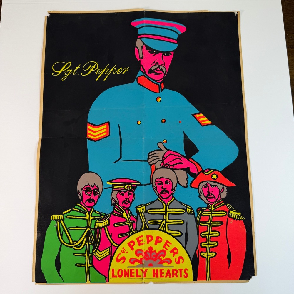 Vintage 1969 Beatles Sgt Peppers Lonely Hearts Club Band Blacklight Poster RARE